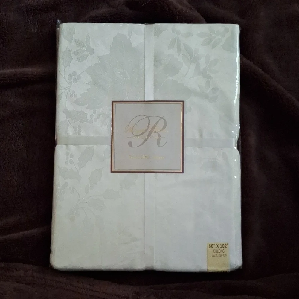 Cream Tablecloth